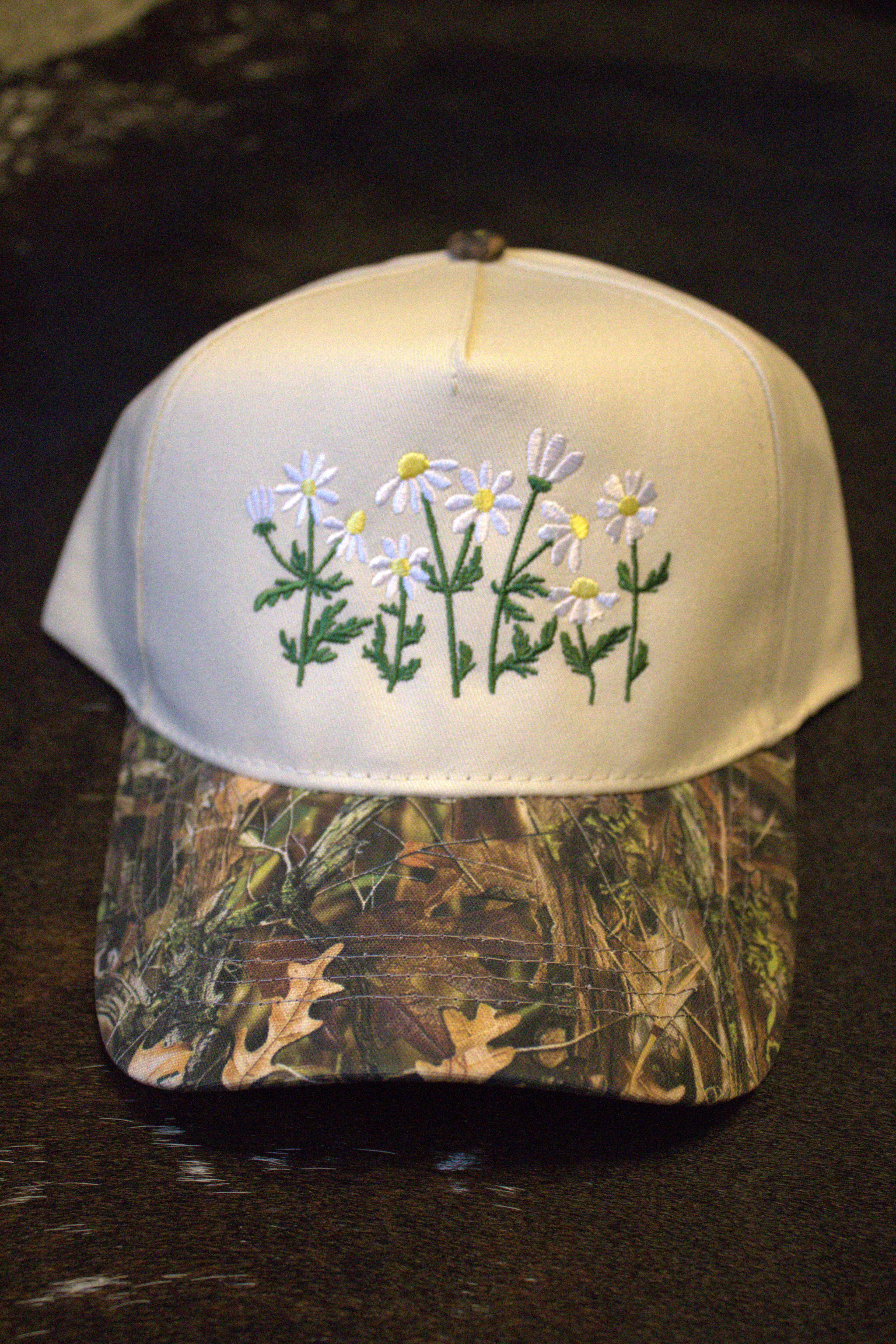 Daisy camo hat